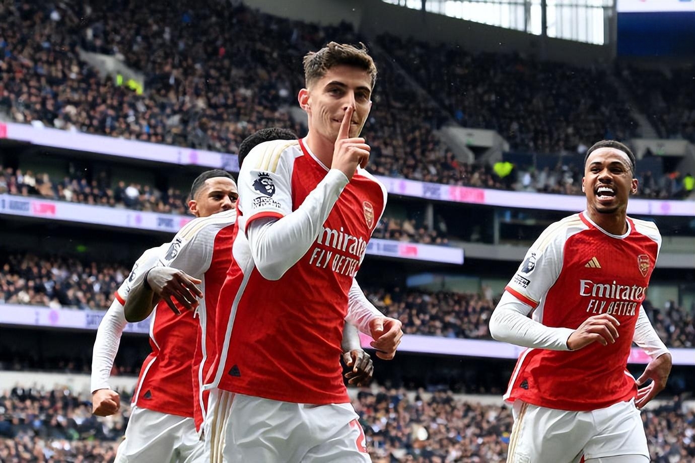 利物浦惨败阿森纳,英超争冠形势再起变的简单介绍 利物浦惨败阿森纳,英超争冠形势再起变的简单介绍