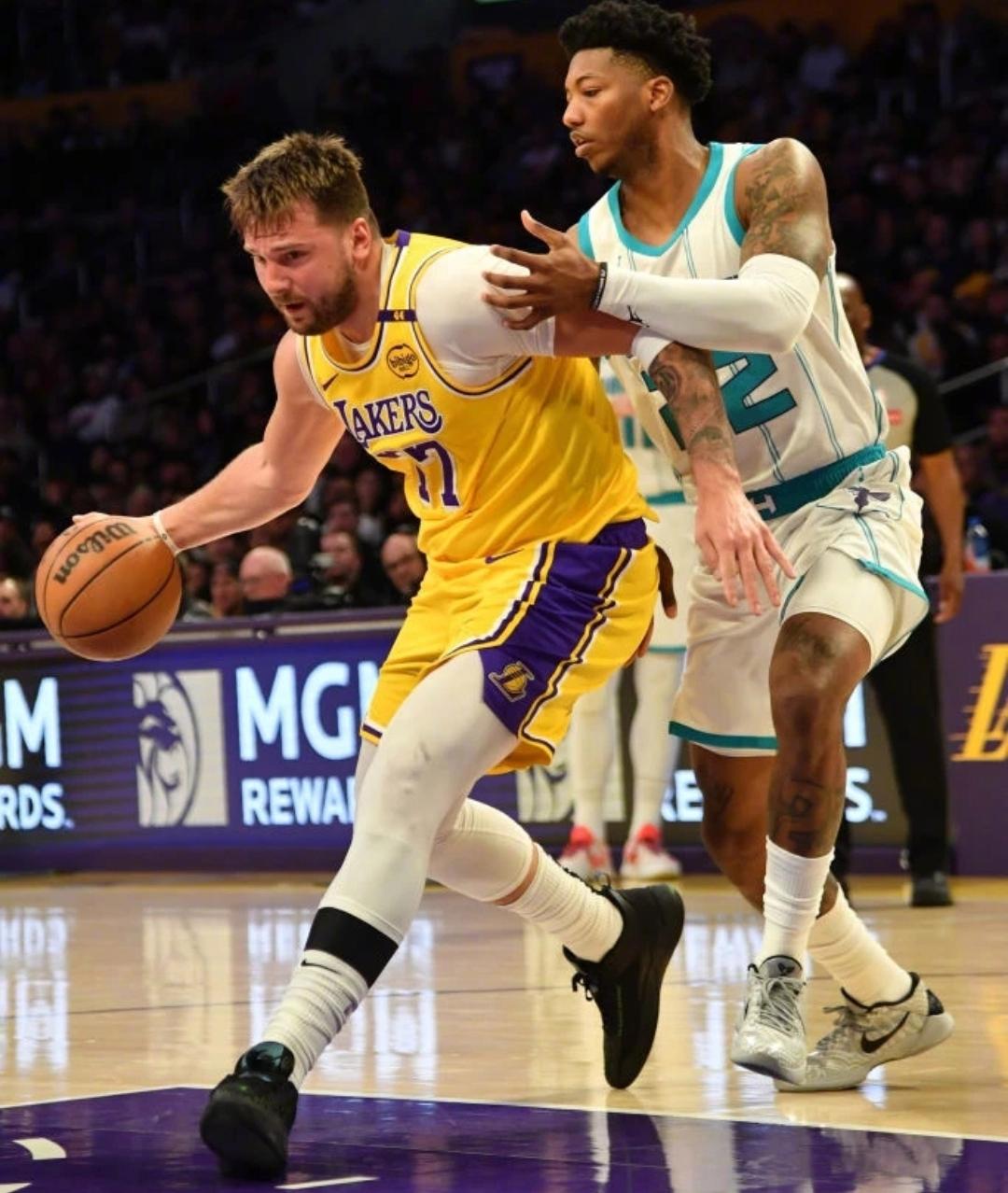 关于湖人B队爆冷公牛，东契奇一己之力扛起全队的信息