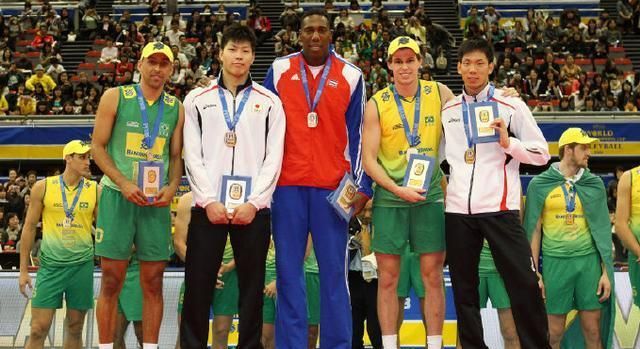 关于传奇回归！老将复出再战球场！的信息