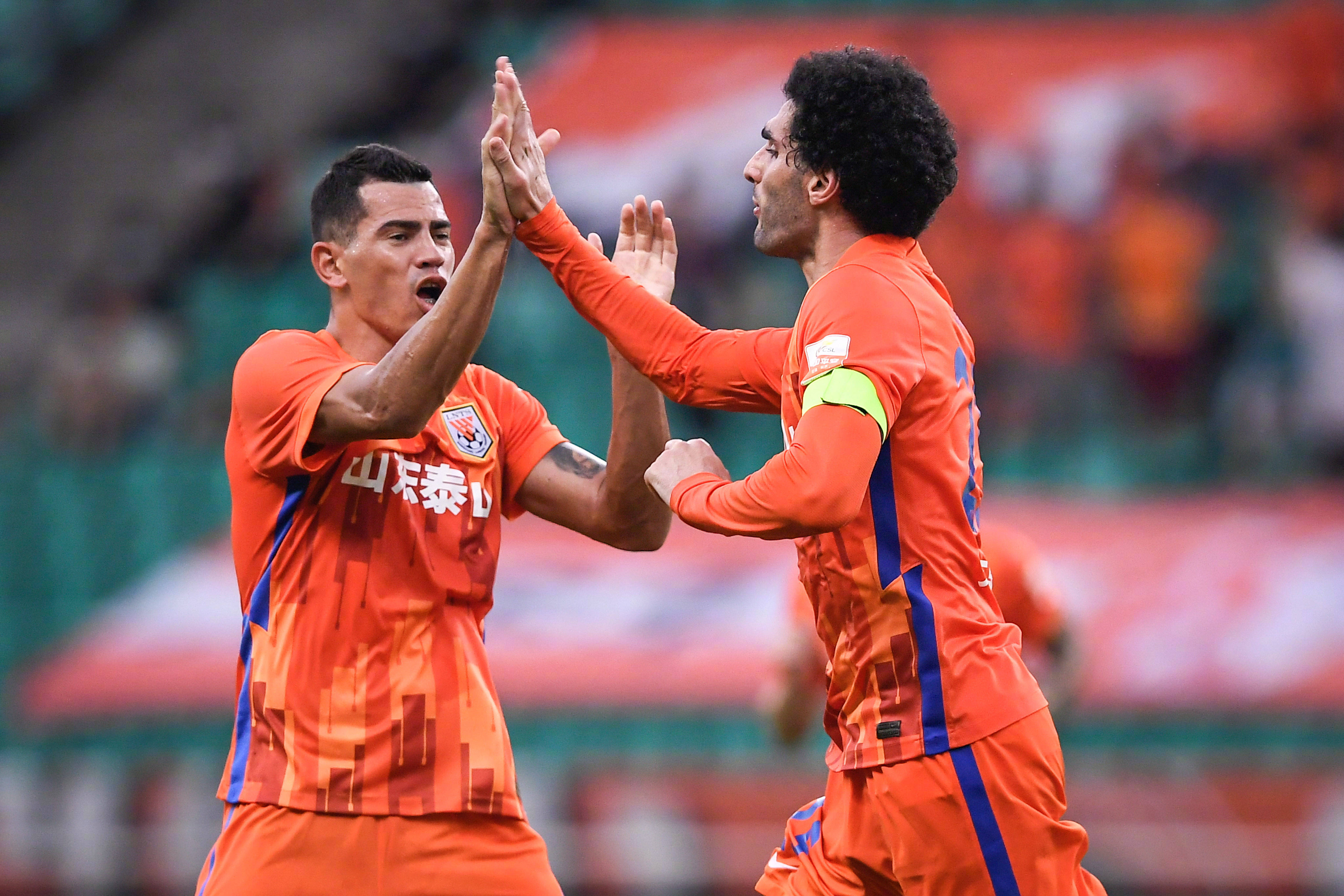 巴西绝杀中国，莱万点燃赛场的简单介绍